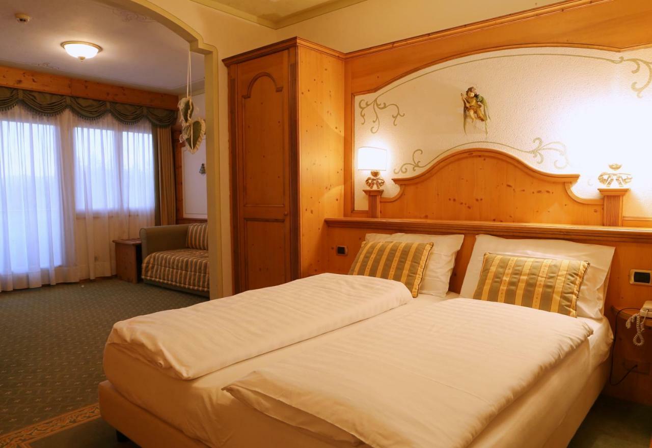 Hotel Belvedere Srl Fai della Paganella Exterior photo